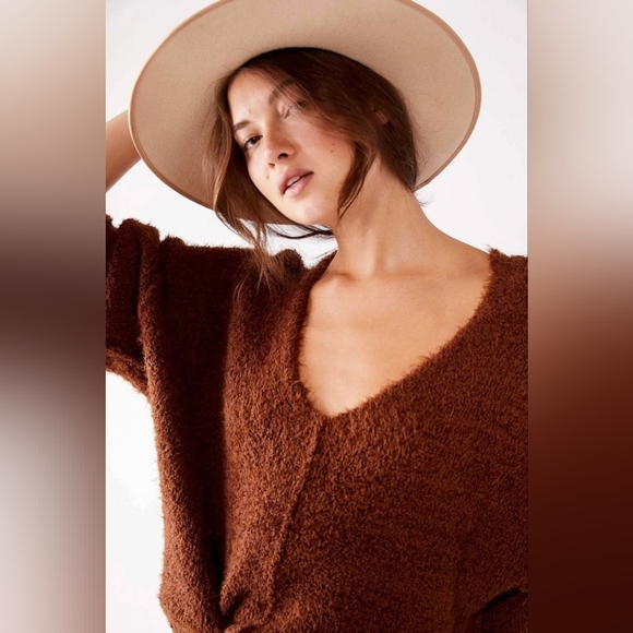 Free People V-neck pullover - Picture 4 of 9